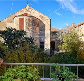 Split Level Studio Apartment Dubrovnik Old Town, Sleeps 2